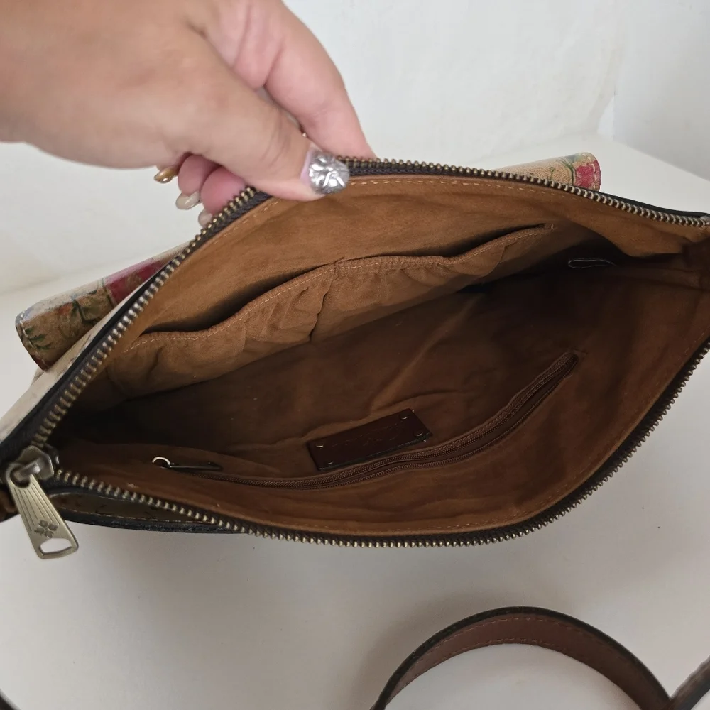 Patricia Nash Leather Avellino Floral Medium Front Pocket Crossbody - Picture 10 of 16